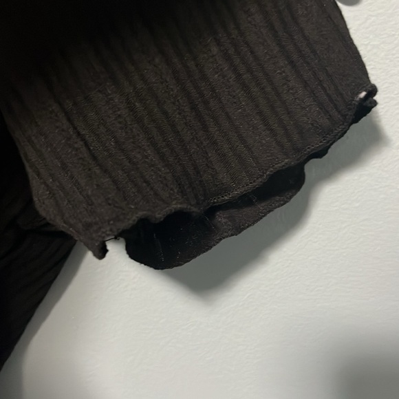 Cropped T-shirt - Picture 3 of 4